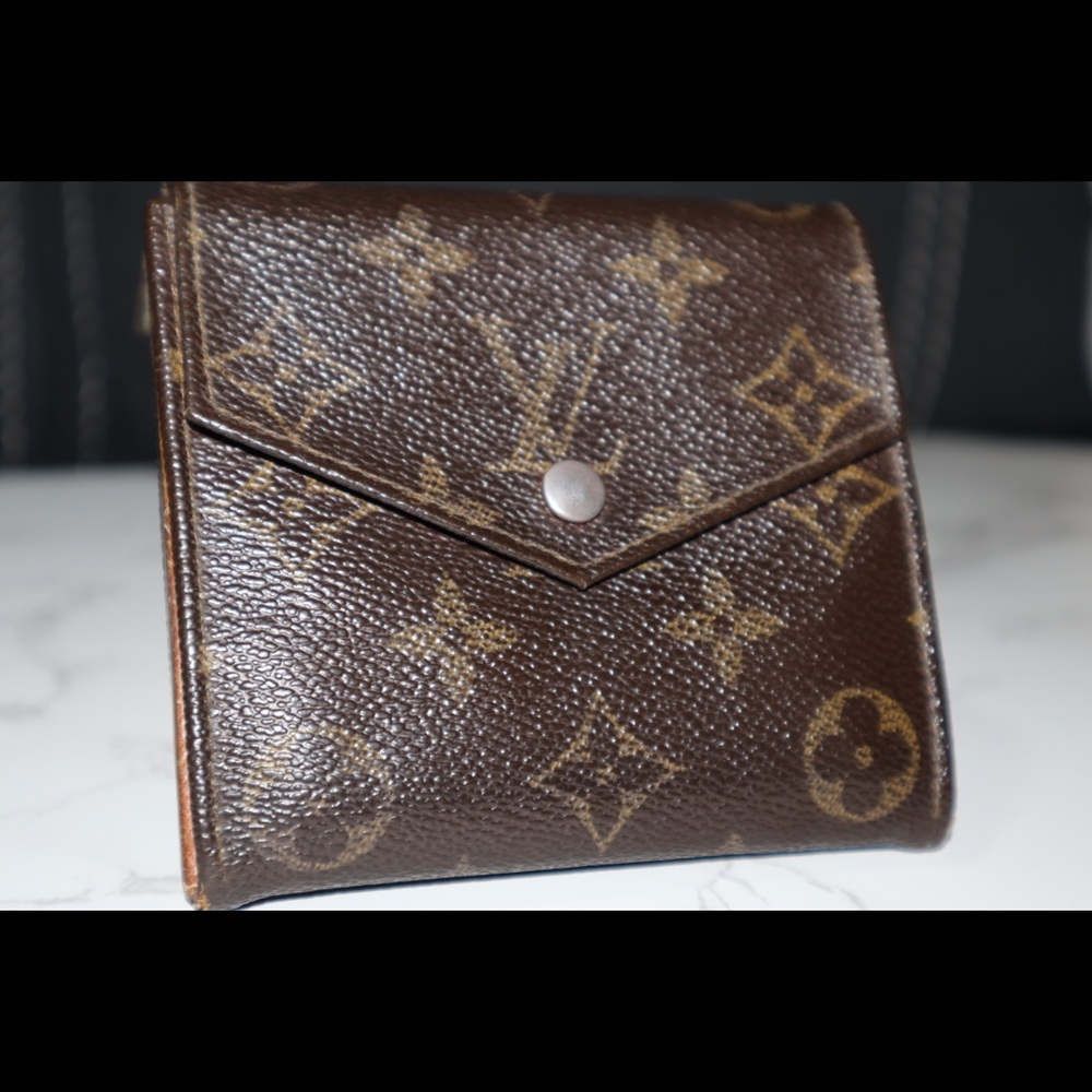 Louis Vuitton Elise wallet